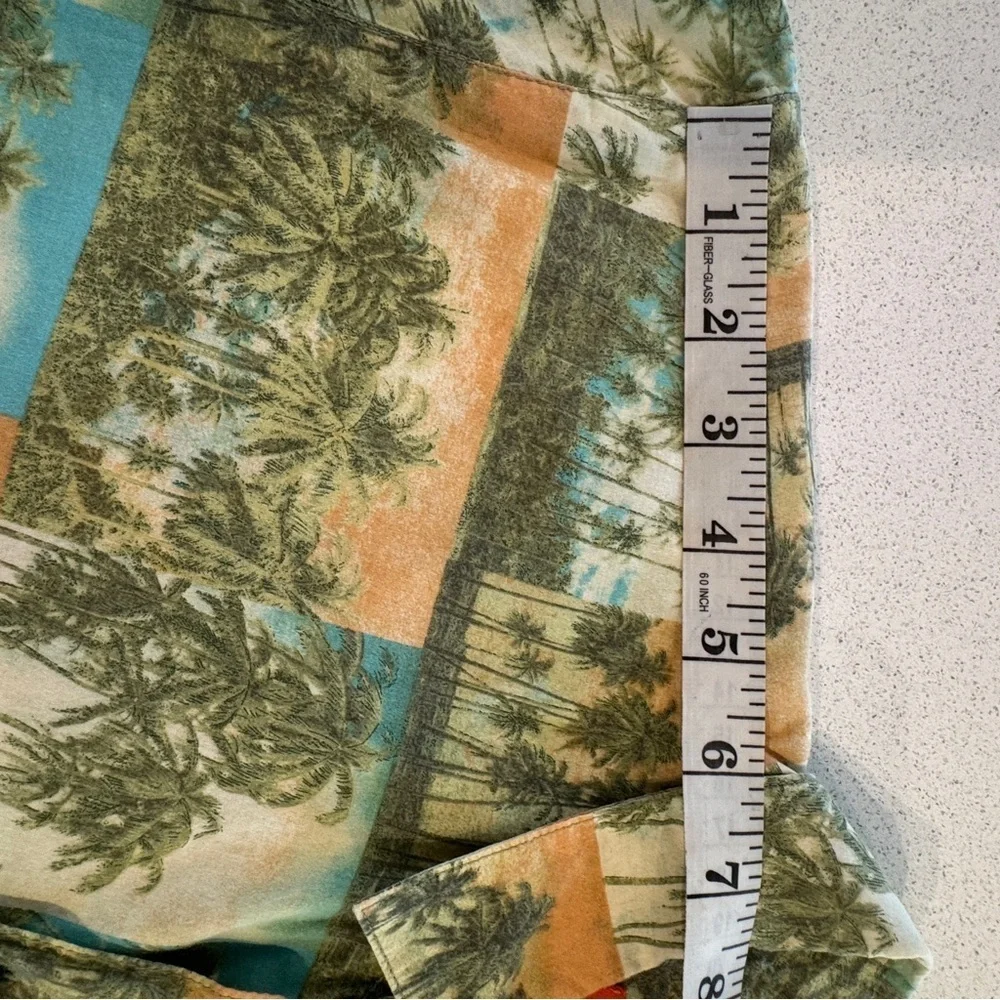 Tori Richard Hawaiian Shirt Tropical Palm Trees Print Size Large Tan Cotton Lawn
